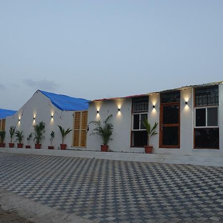 ناسيك Samudra Resort المظهر الخارجي الصورة